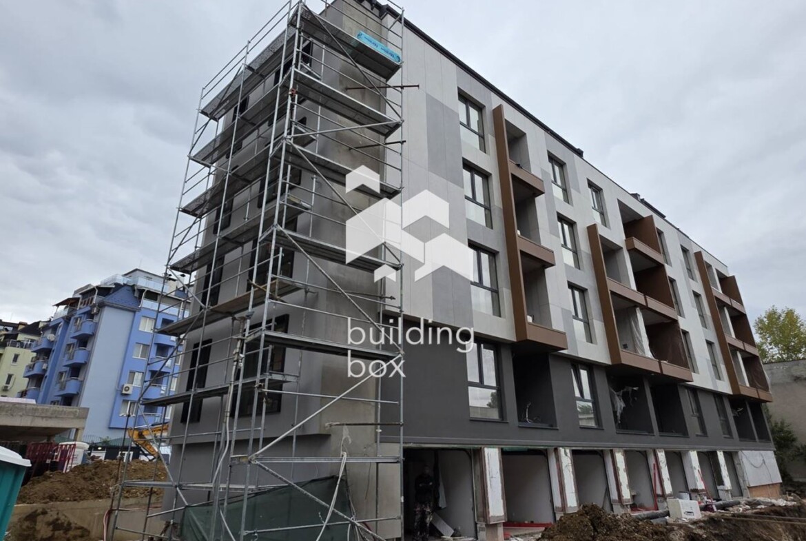 Тристаен апартамент - кв. Полигона - 0