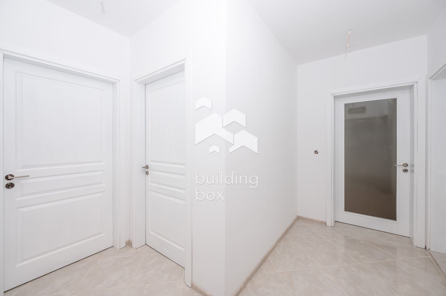 Тристаен апартамент - 0