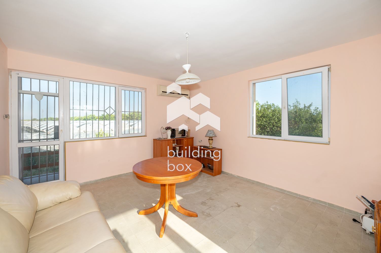 Двуетажна къща на плоча - готова за живеене - 0