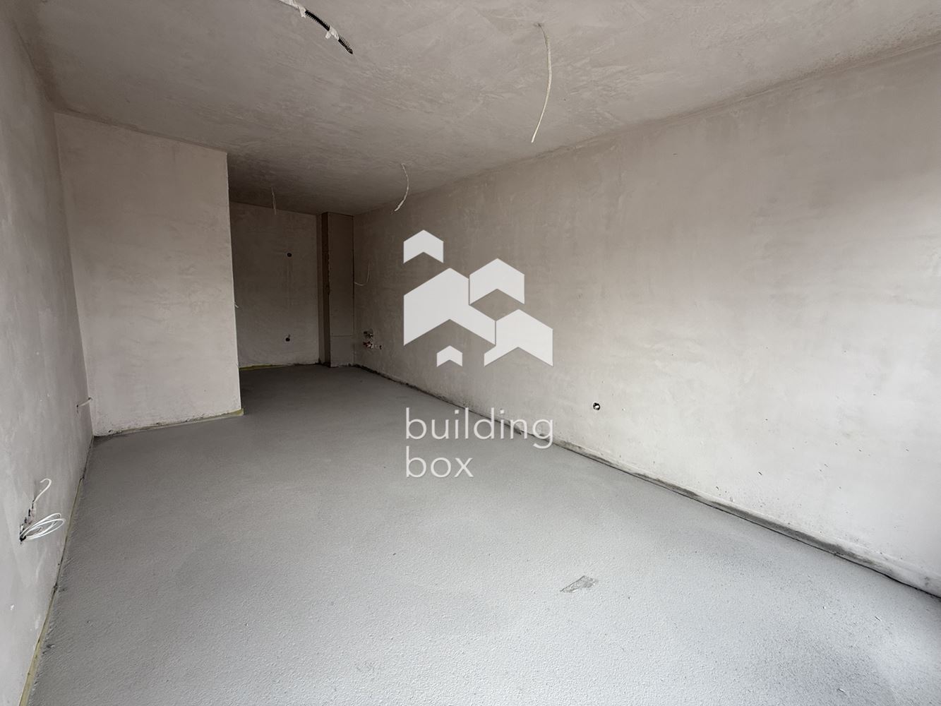 Тристаен апартамент - кв. Остромила - 0