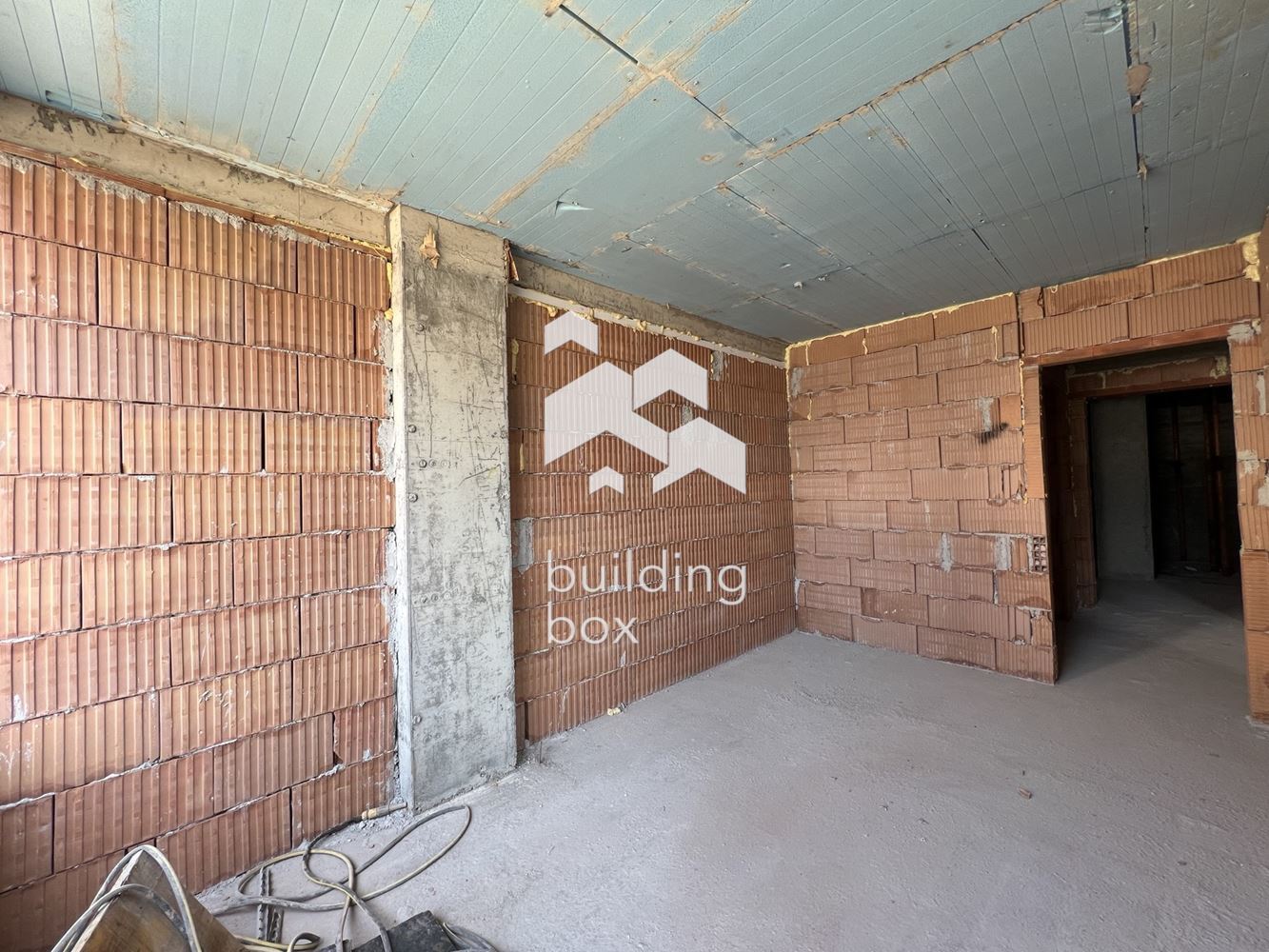 Двустаен апартамент с разпределение без аналог - кв. "Христо Смирненски" - 0