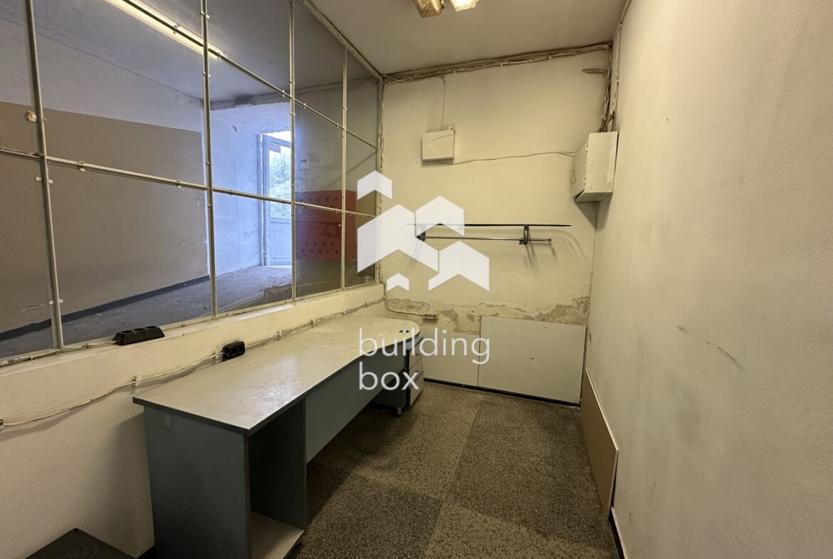 Огромен склад - кв. Гагарин - 0