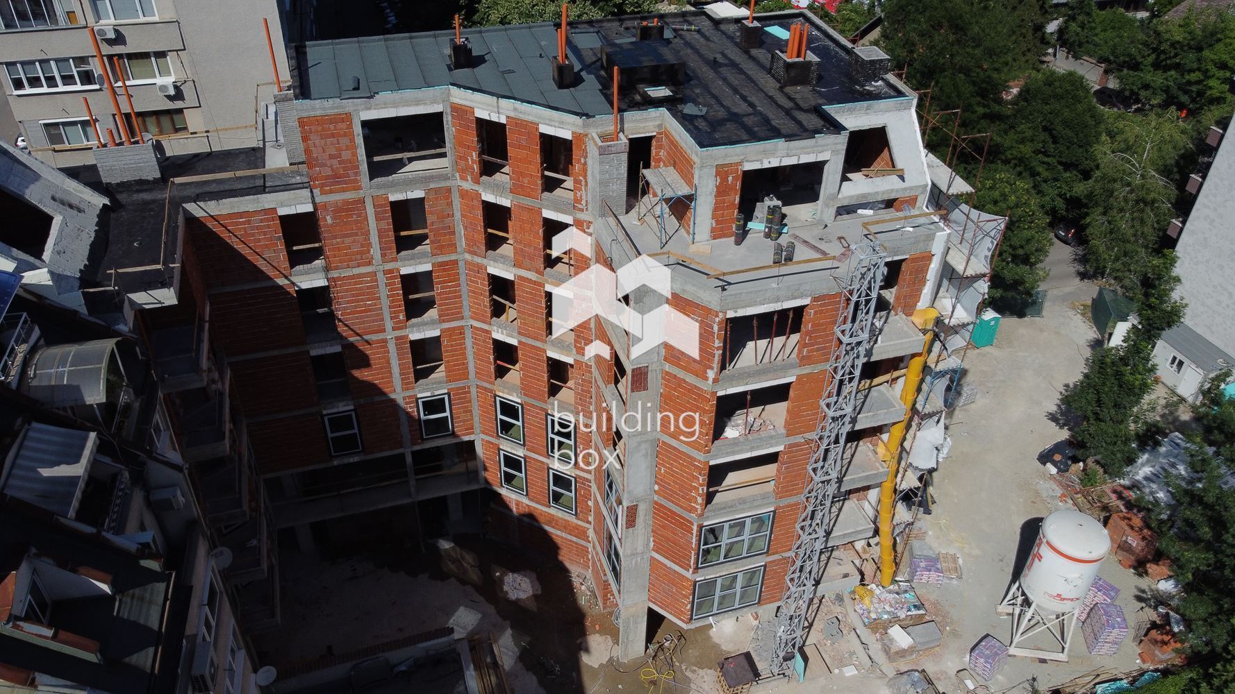 Многостаен апартамент - кв. Красно село - 0