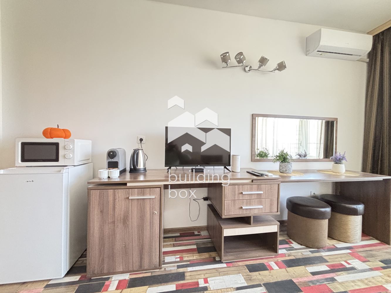 Обзаведен ЕДНОСТАЕН апартамент - 0