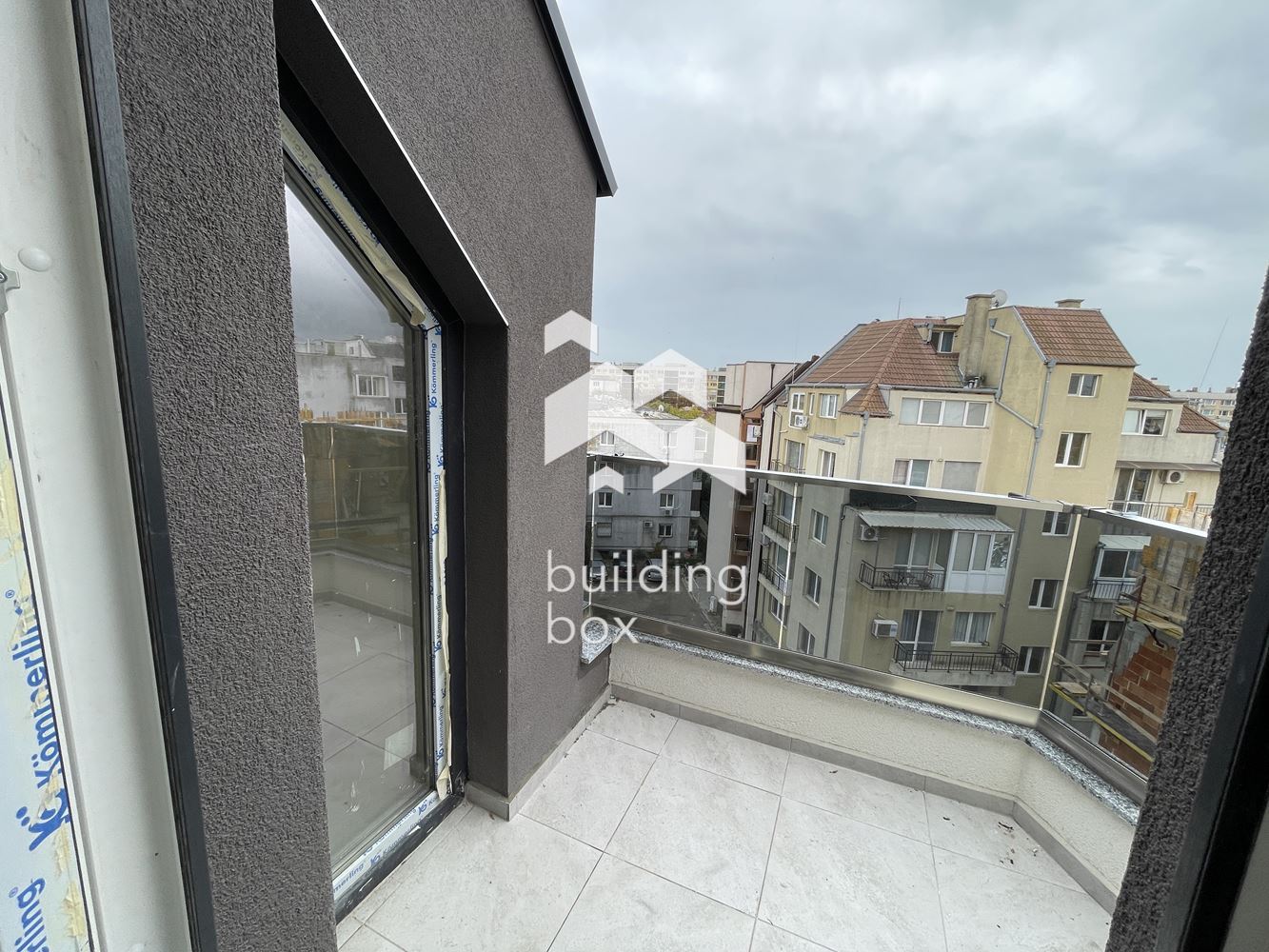 ДО КЛЮЧ! Многостаен мансарден апартамент в новострояща се сграда в кв. Левски - 0