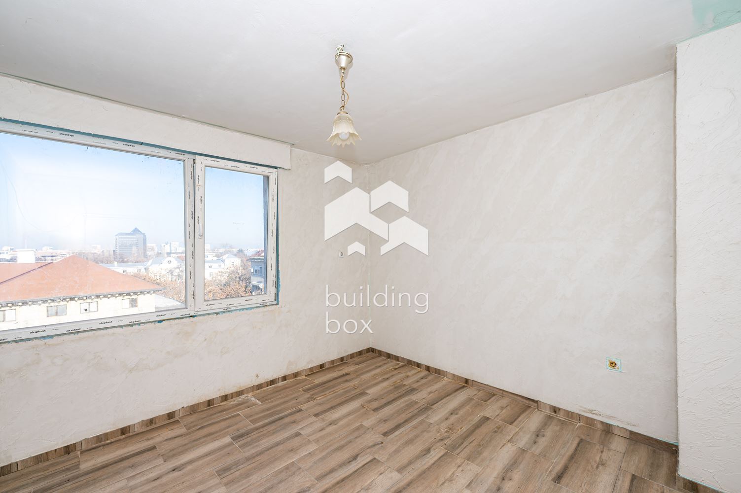 Многостаен апартамент в центъра на гр. Пловдив - 0