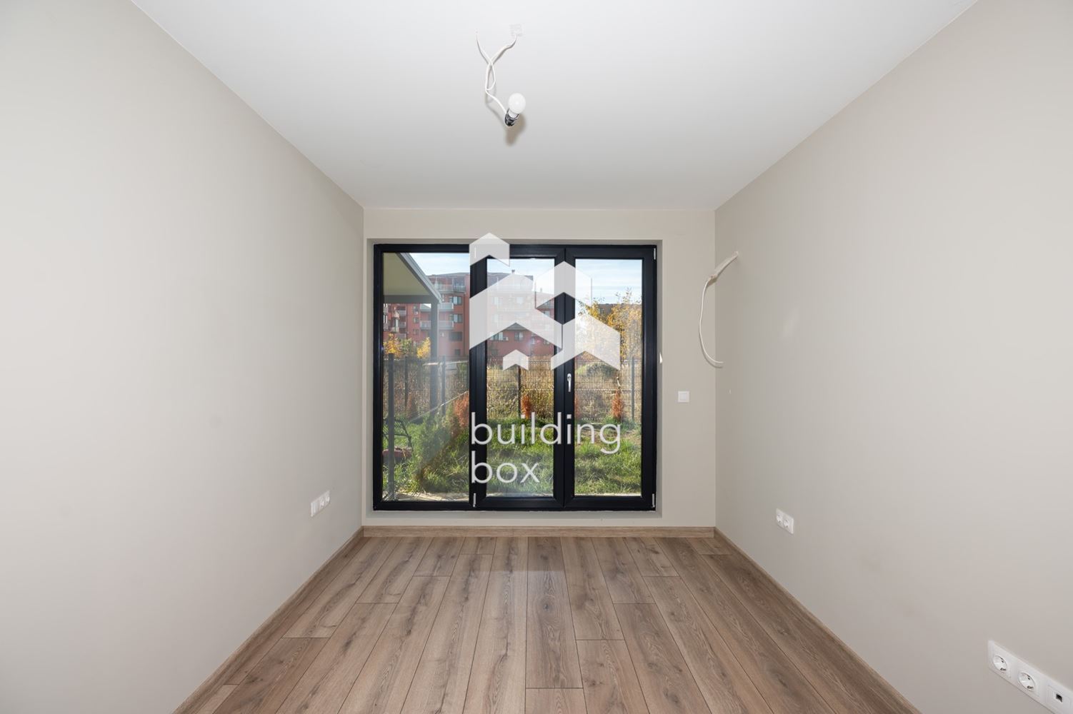 Двустаен апартамент до ключ - кв. Остромила - 0