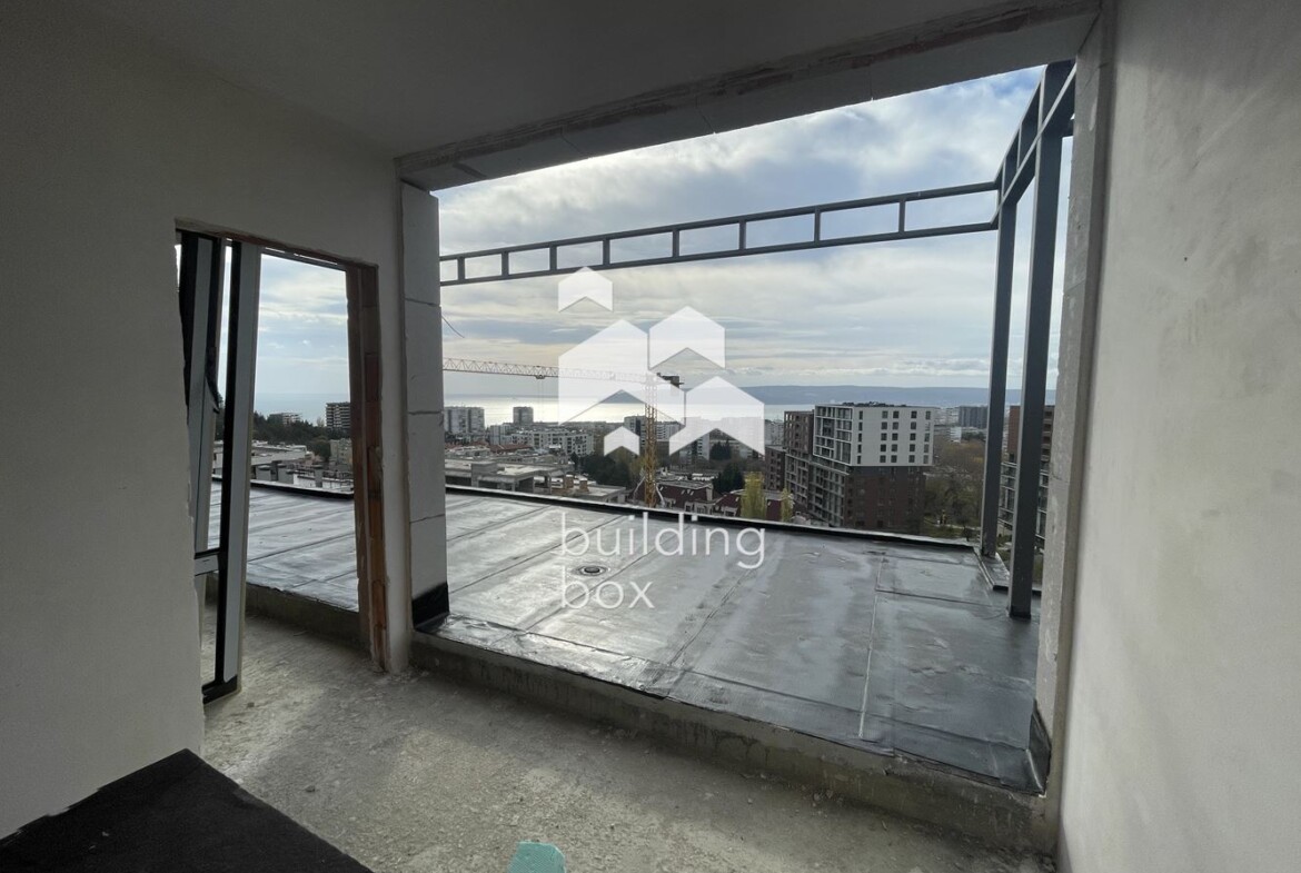 Четиристаен апартамент в бутикова сграда пред Акт 15 - 0