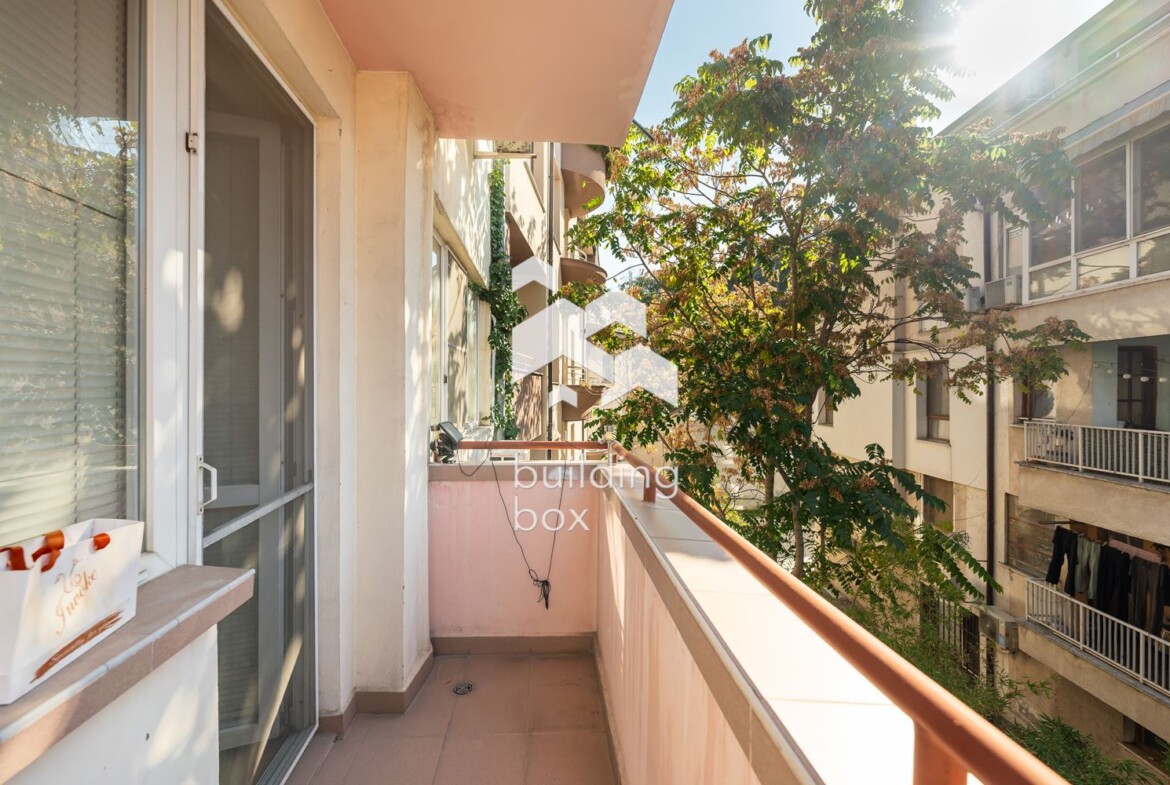 Тристаен обзаведен апартамент до КАПАНА - 0