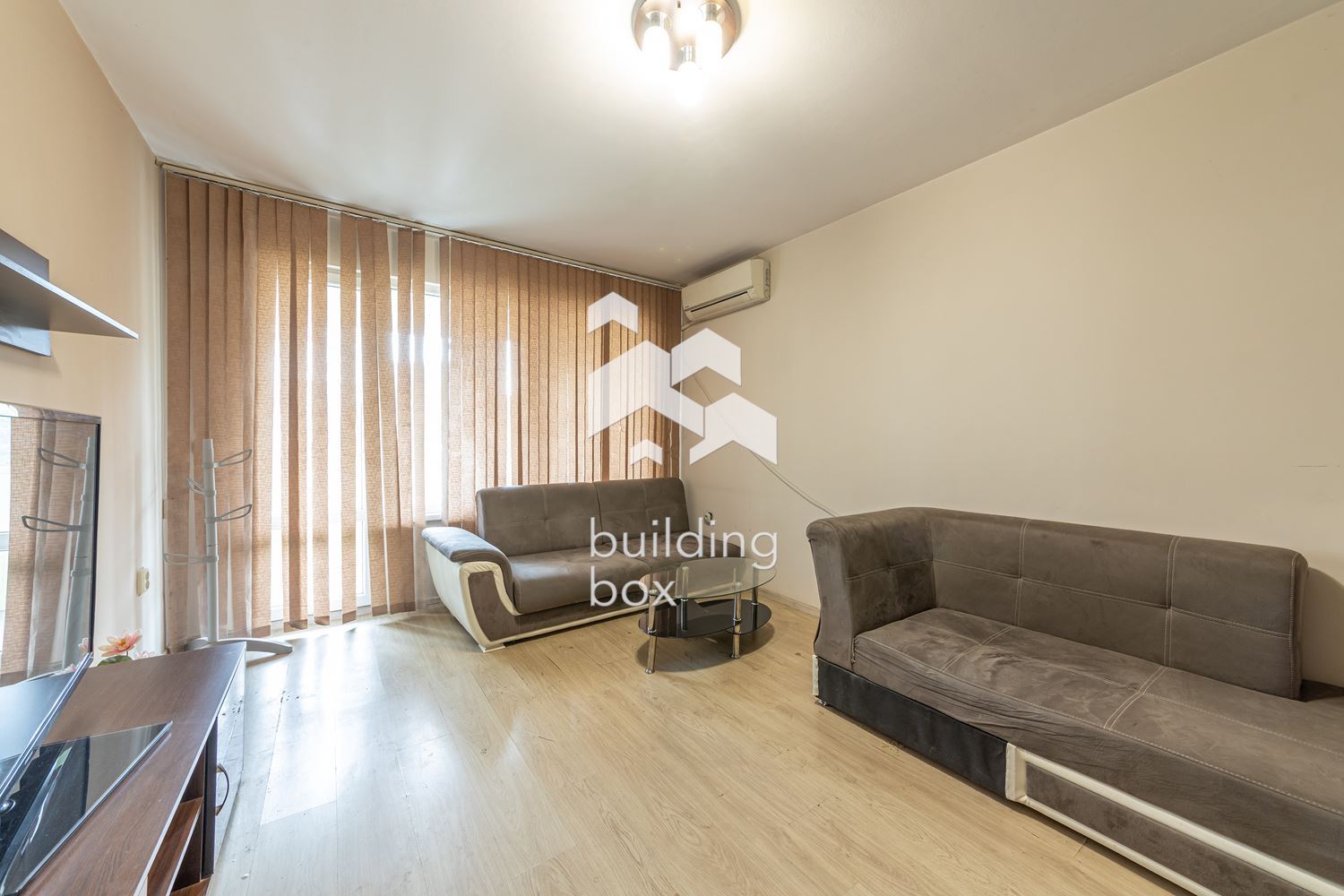 Тристаен апартамент, ж.к. Лятно кино Тракия - 0