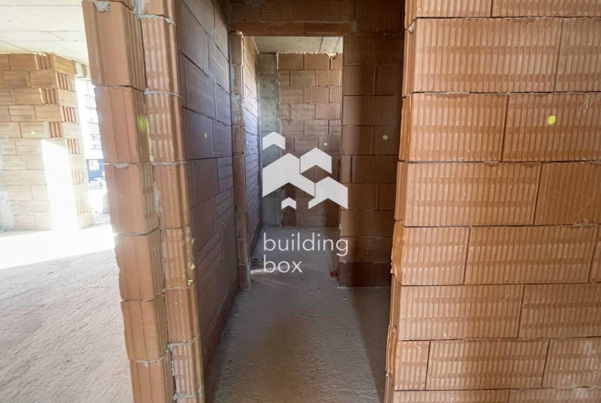 Слънчев тристаен апартамент - кв. Малинова долина - 0