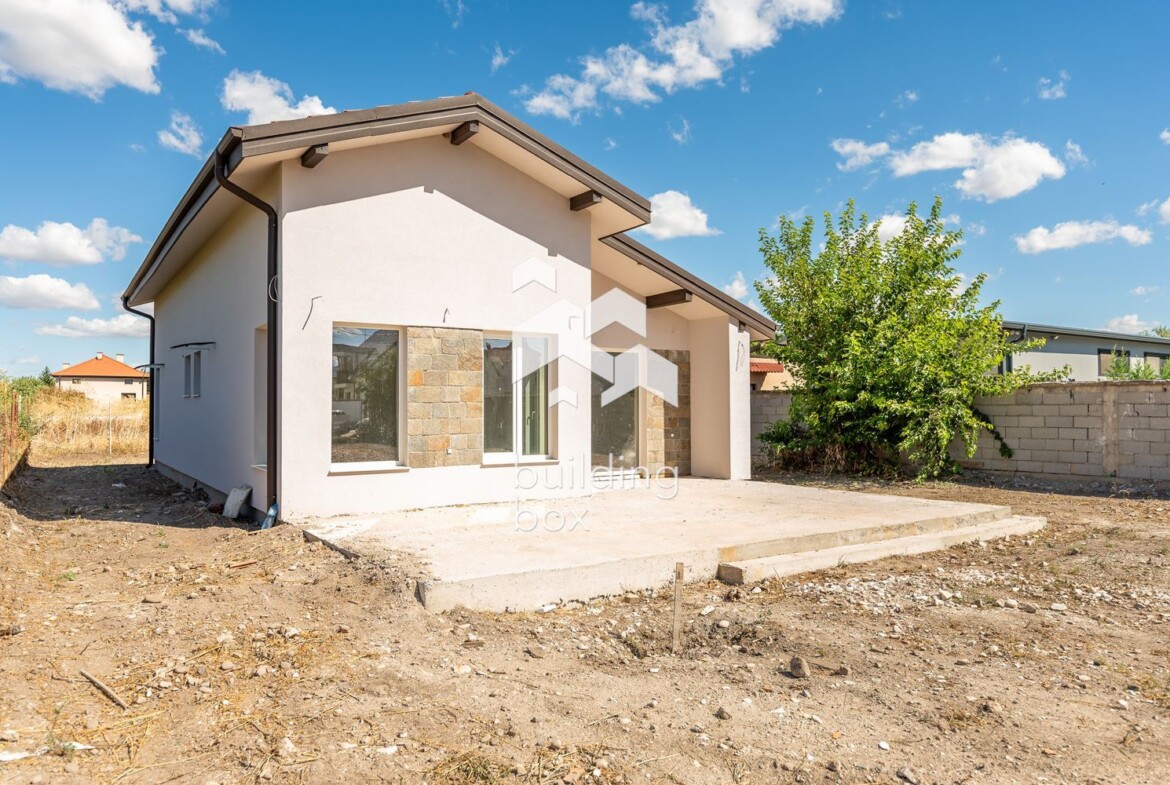 Едноетажна къща - с. Ягодово - 0