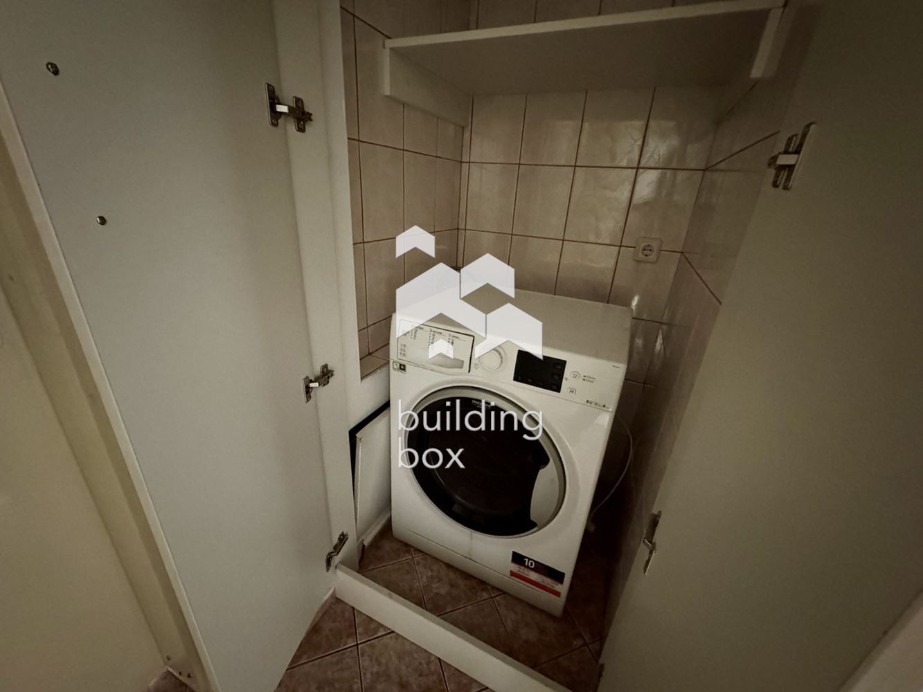 Двустаен апартамент / офис на бул. Черни Връх - 0