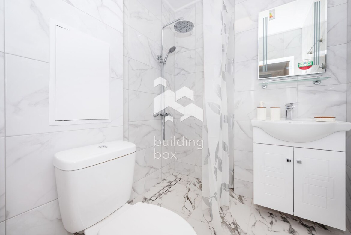 Обзаведен двустаен апартамент до Пловдивския панаир - 0