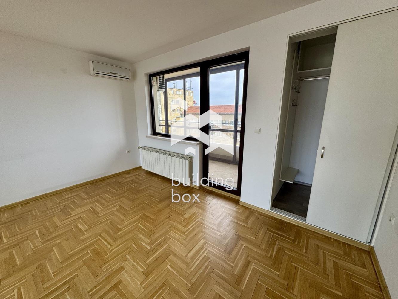 Двустаен апартамент / офис на бул. Черни Връх - 0