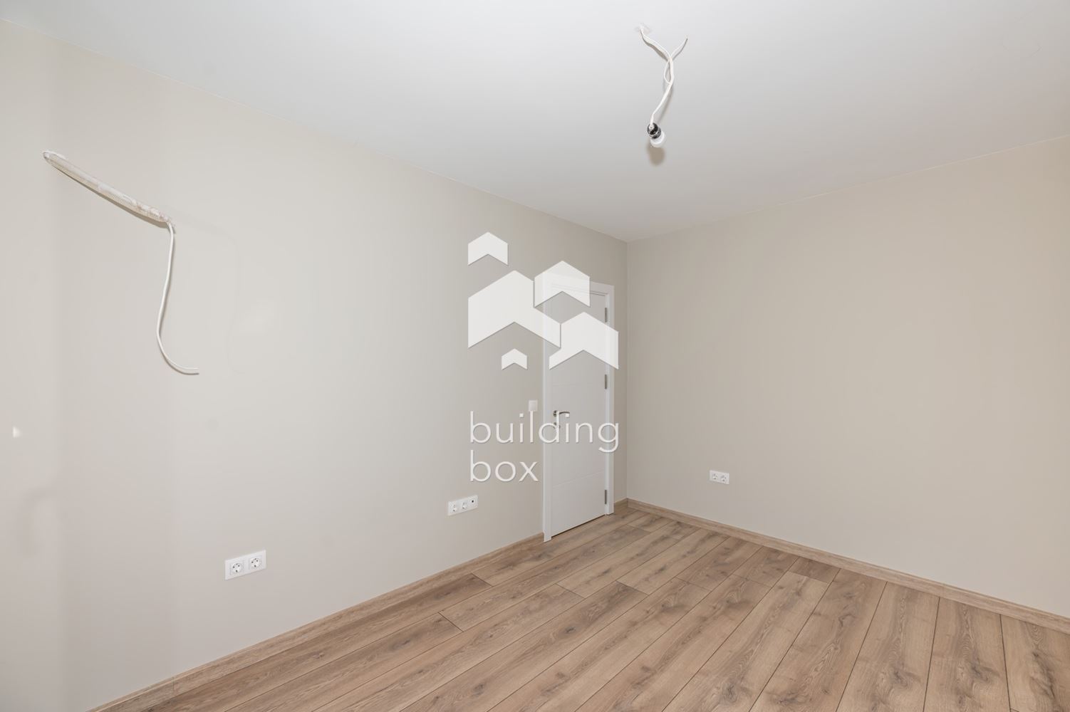 Двустаен апартамент до ключ - кв. Остромила - 0