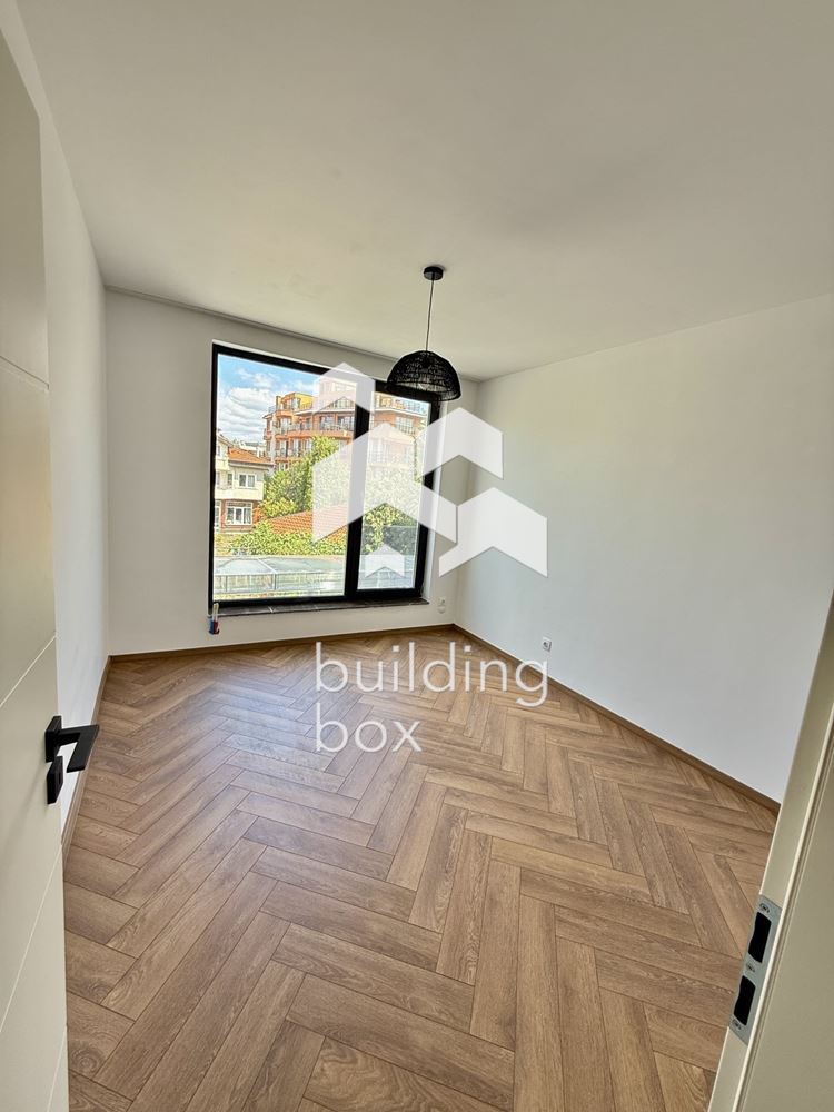 Тристаен апартамент в кв. Витоша - 0