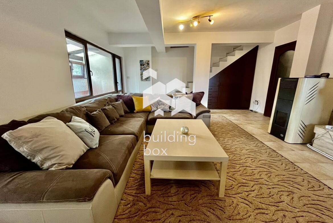 Просторен мезонет с гледка към Витоша - 0