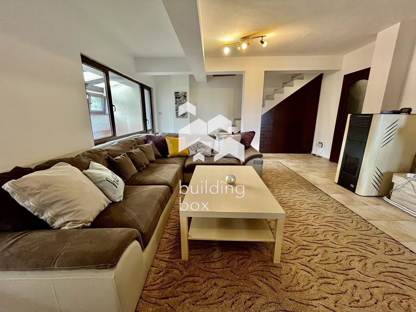 Просторен мезонет с гледка към Витоша - 0