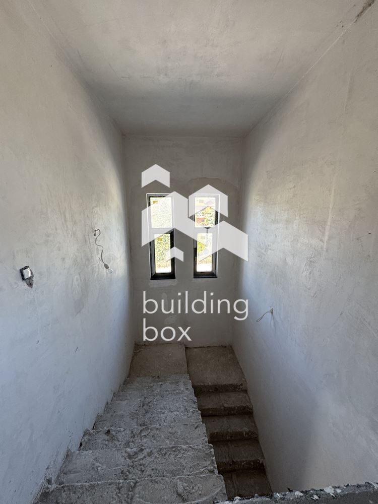 Двуетажна къща - гр. Сливница - 0