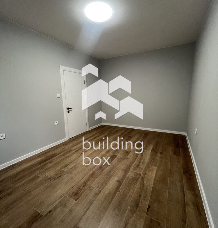 Тристаен апартамент в кв.Гагарин - 0