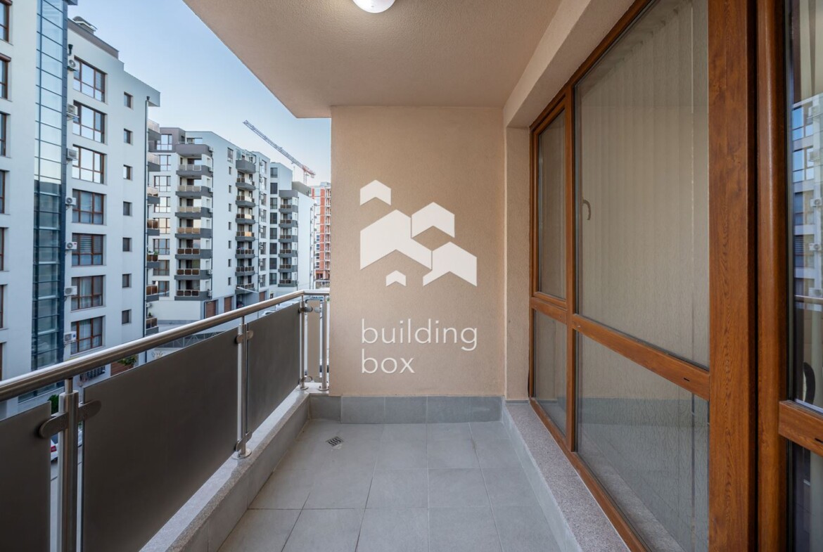 Луксозно обзаведен двустаен апартамент в комплекс "Южен парк" - 0