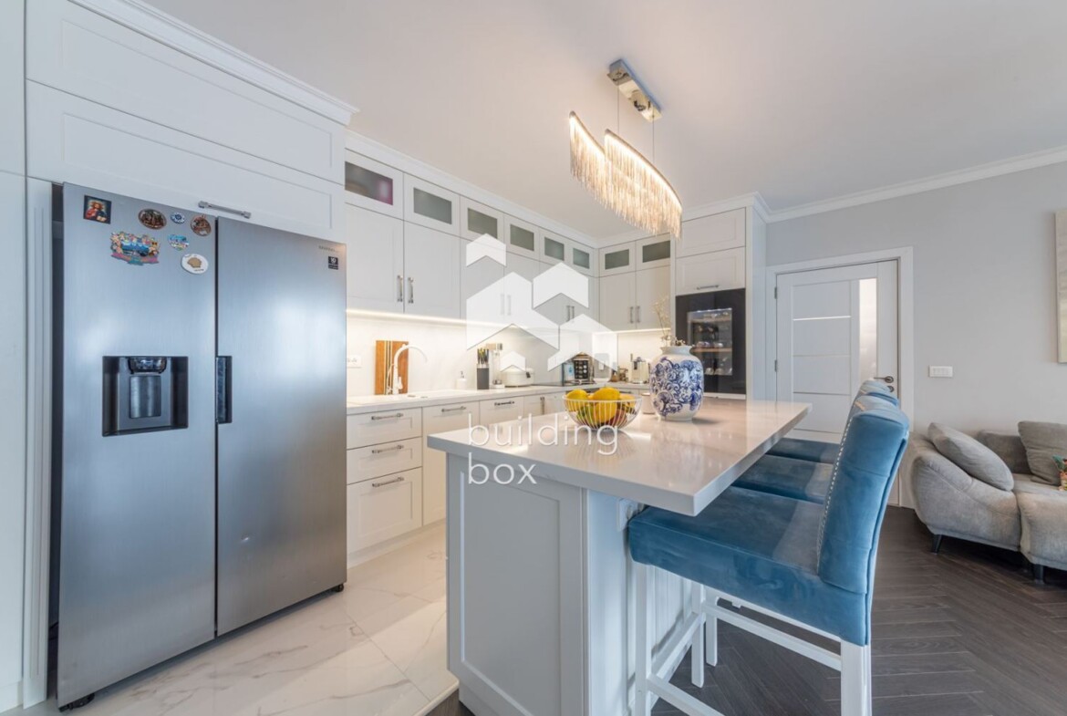 Лукс, простор и море – апартамент в бутикова сграда до к.к. Св. Св. Константин и Елена - 0