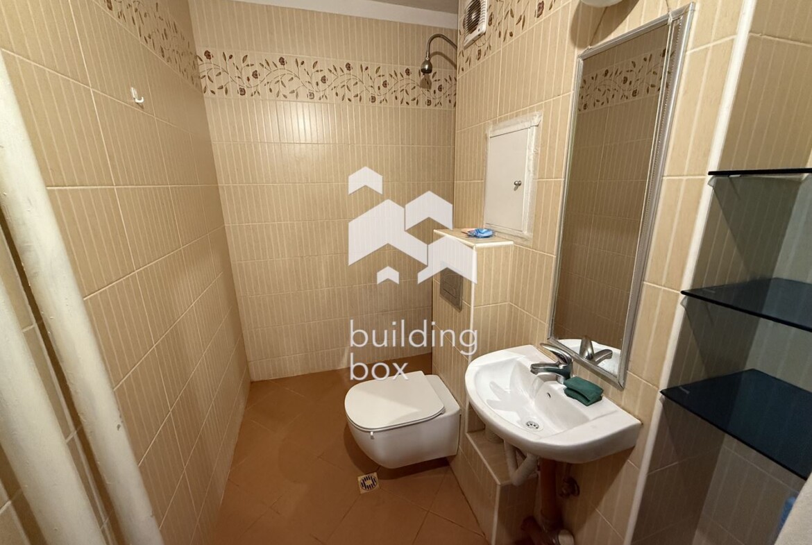 тристаен апартамент в Дианабад - 0