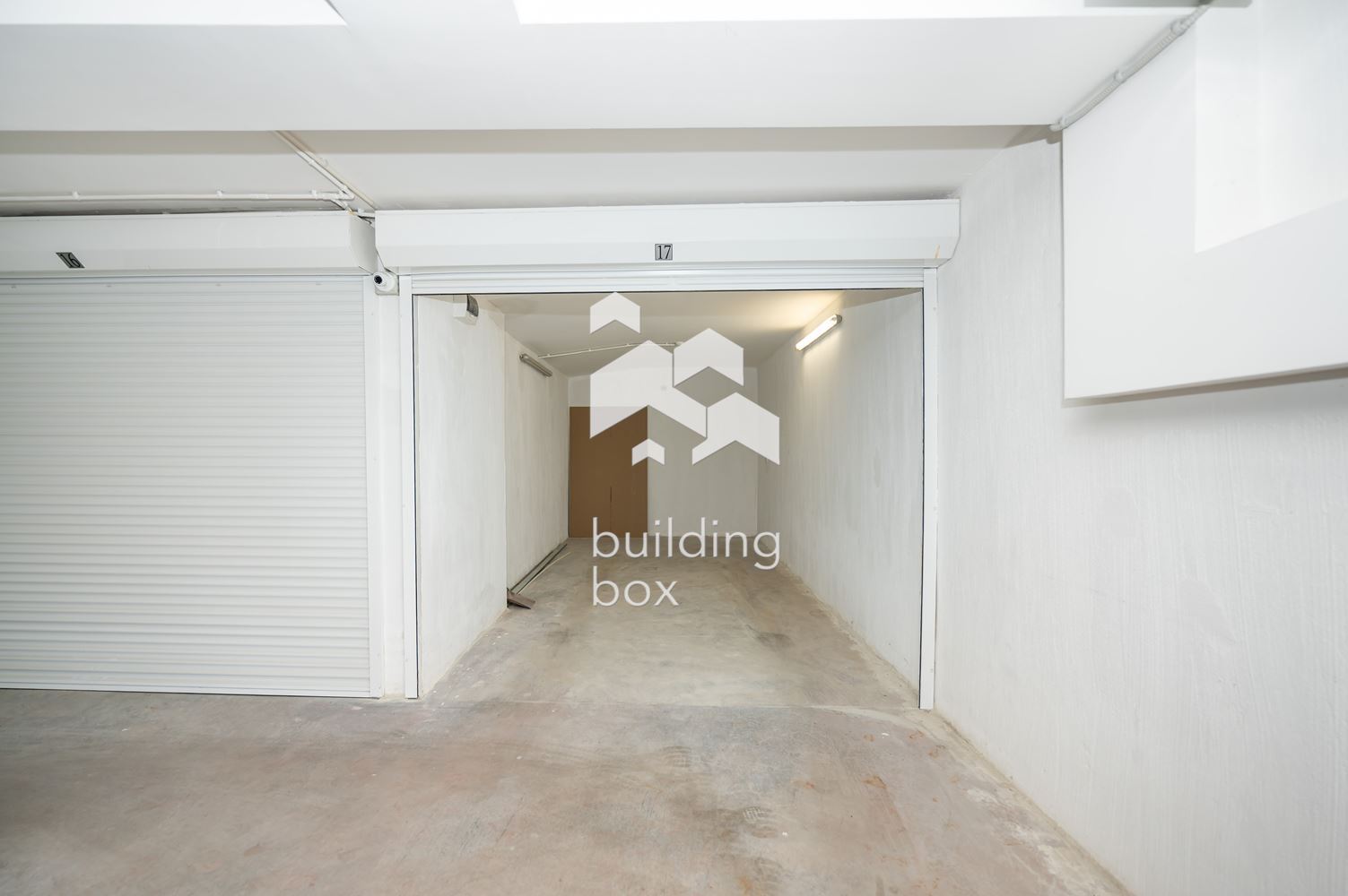 Луксозно обзаведен двустаен апартамент в комплекс "Южен парк" - 0