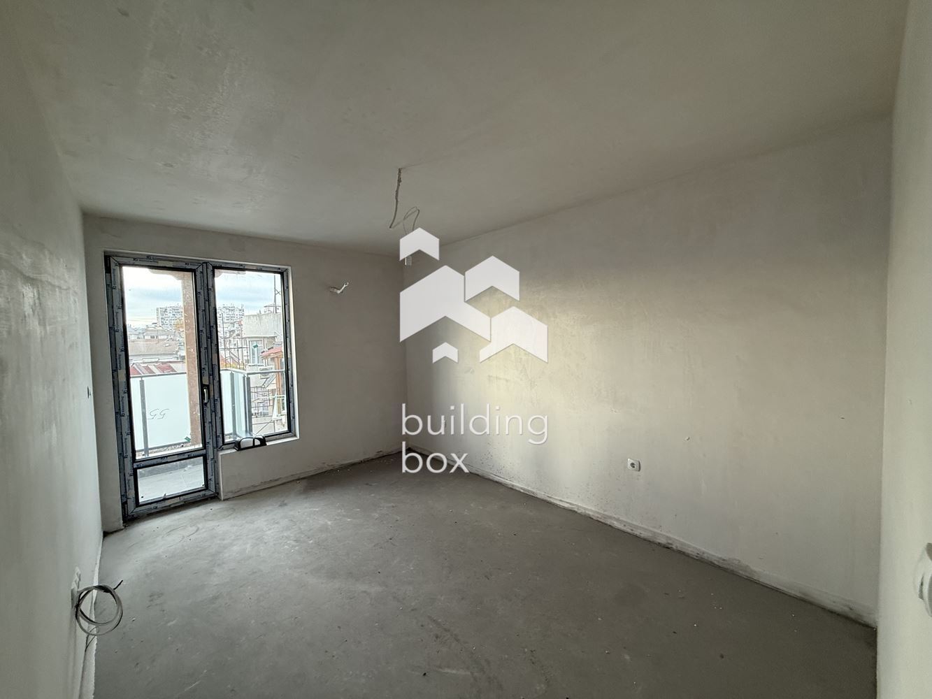 Тристаен апартамент с АКТ 16 в центъра на гр. Пловдив - 0