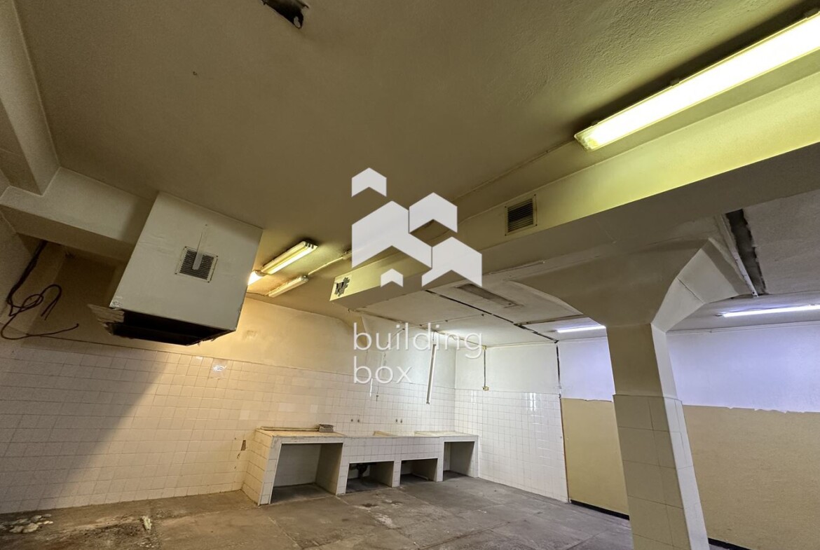 Огромен склад - кв. Гагарин - 0