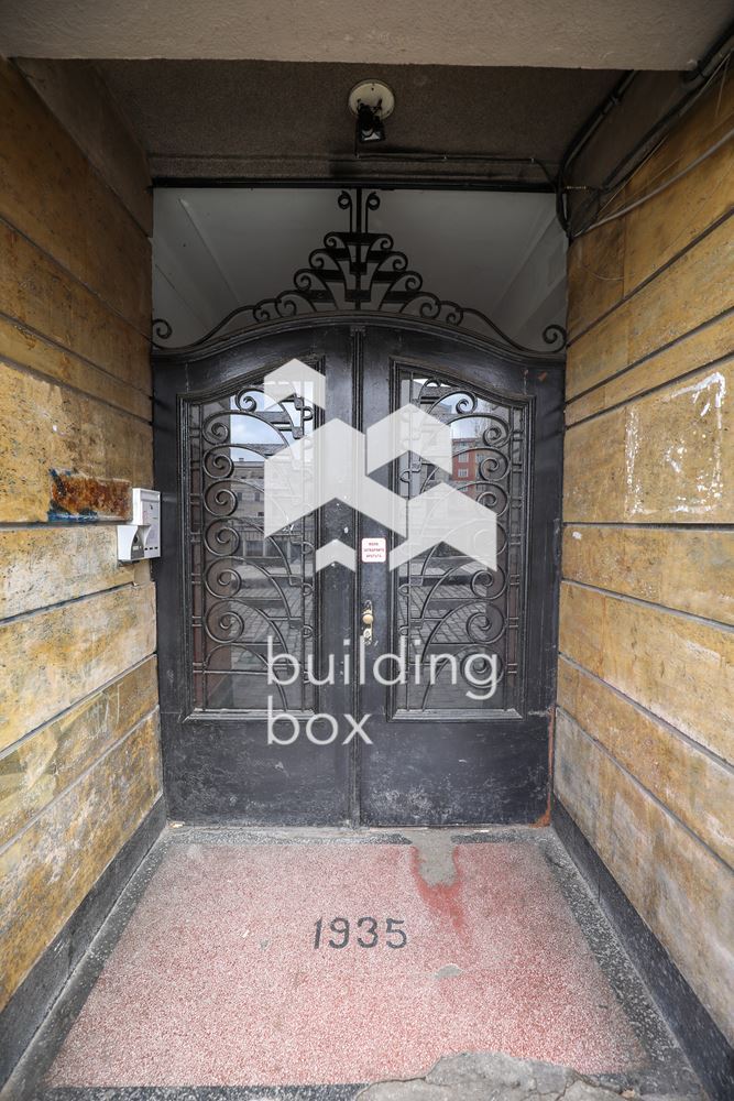 Тристаен апартамент - Център - 0