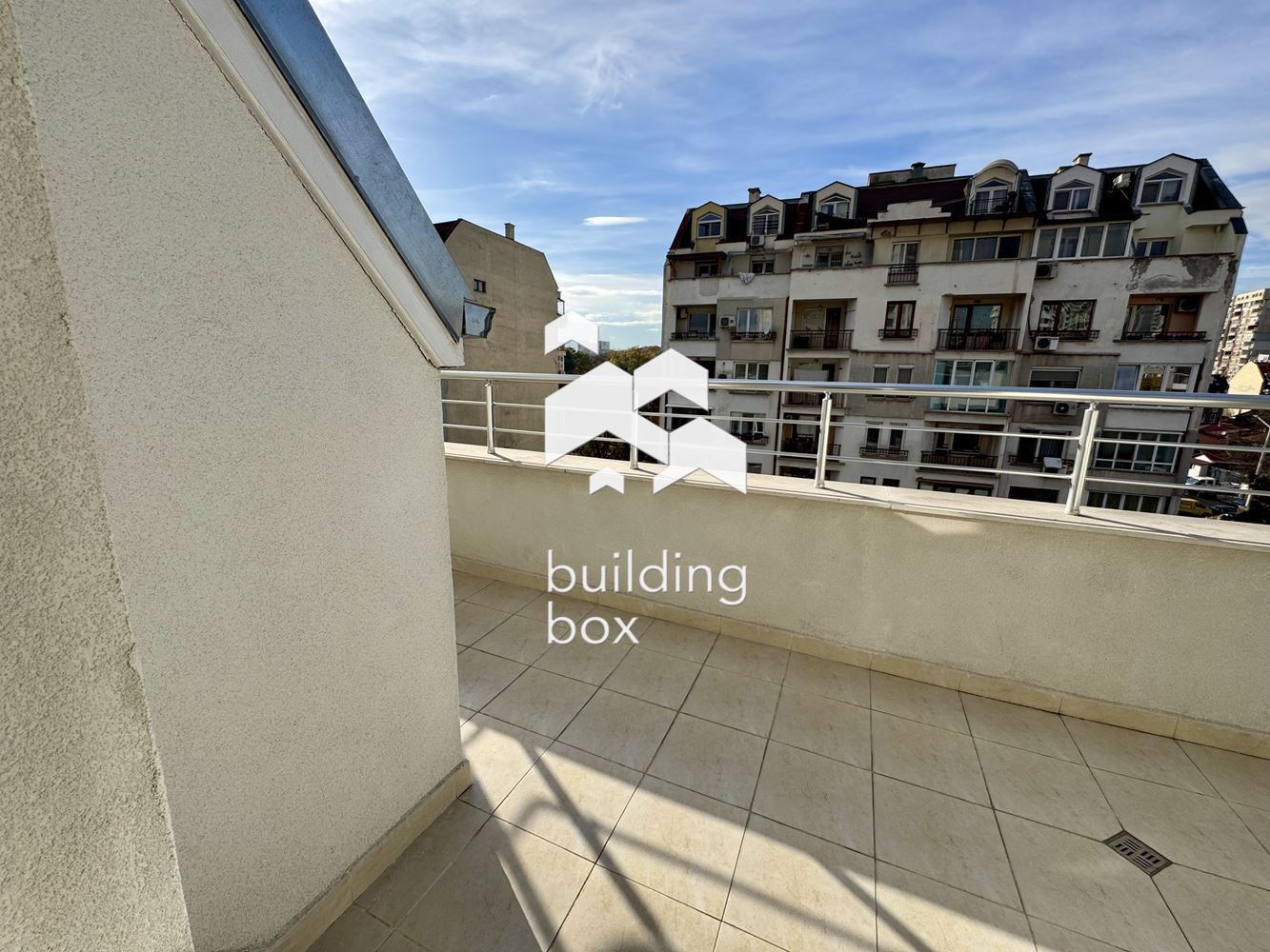 Чисто нов, уютен маломерен двустаен апартамент - 0