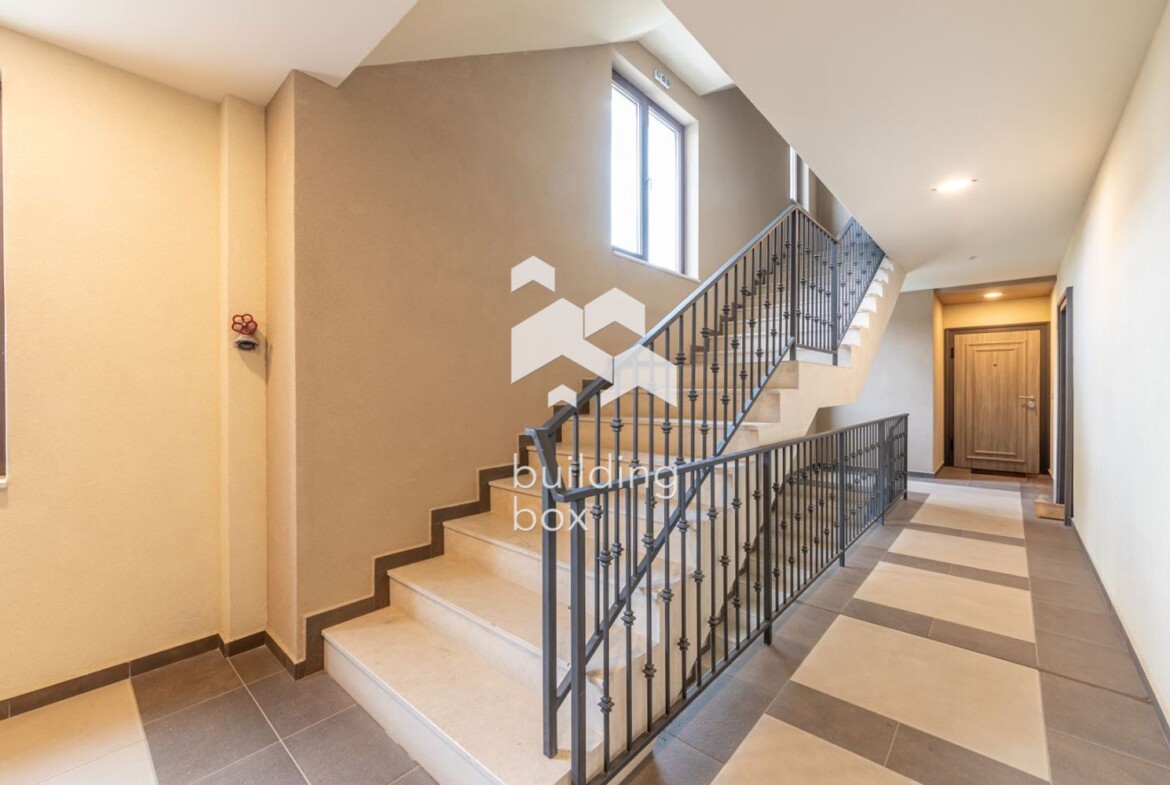 Лукс, простор и море – апартамент в бутикова сграда до к.к. Св. Св. Константин и Елена - 0