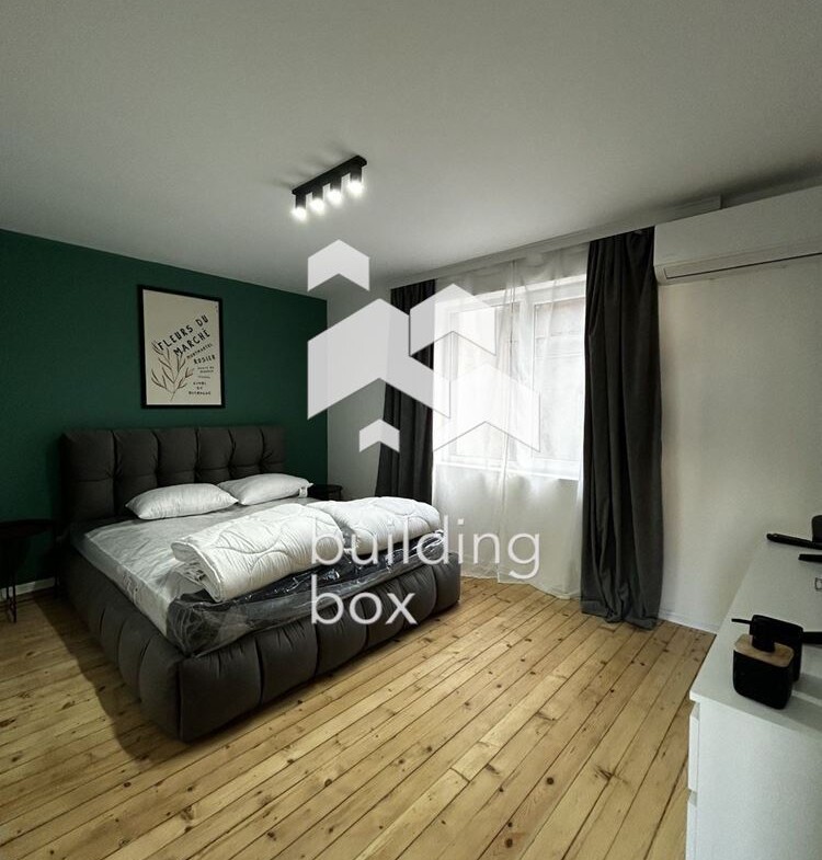 Тристаен апартамент - Център - 0