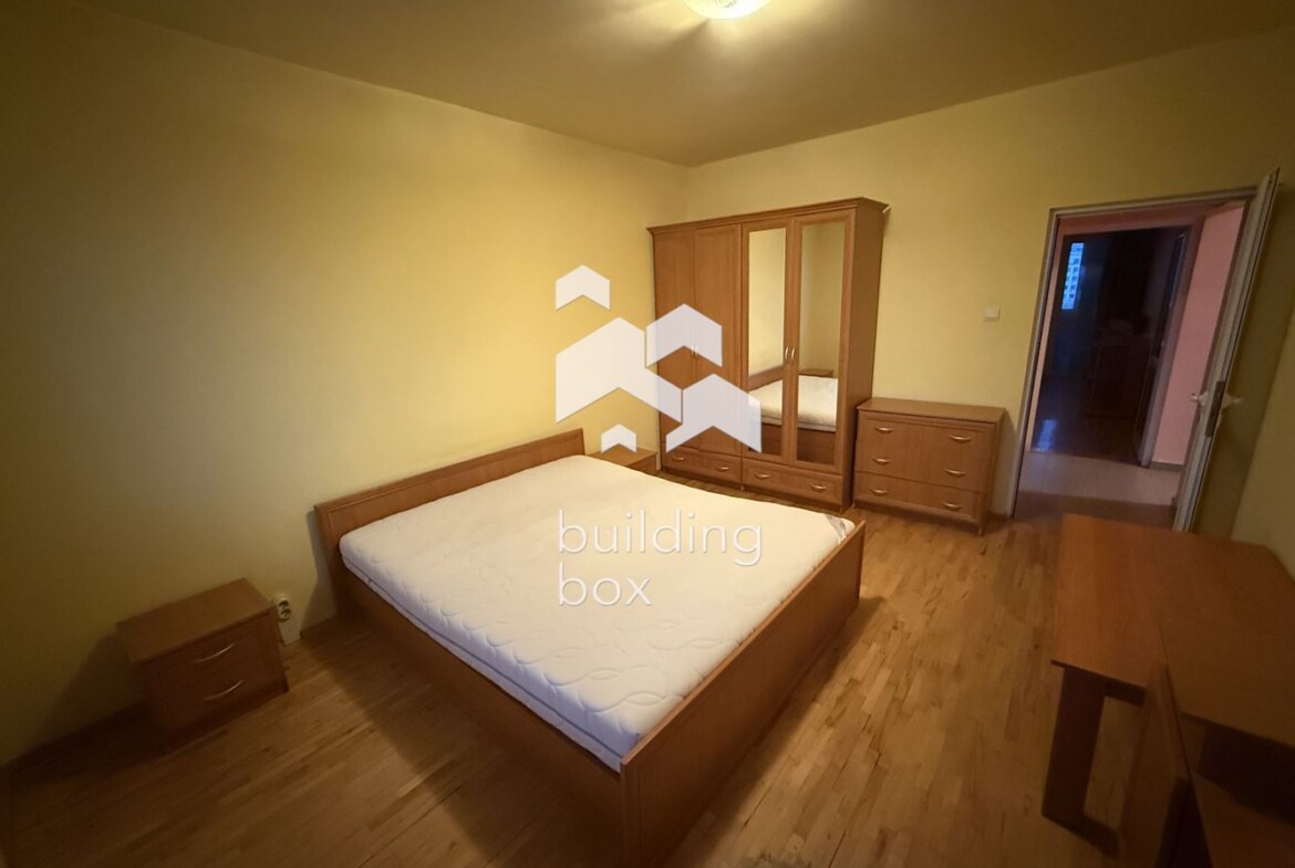 тристаен в Дианабад - 0