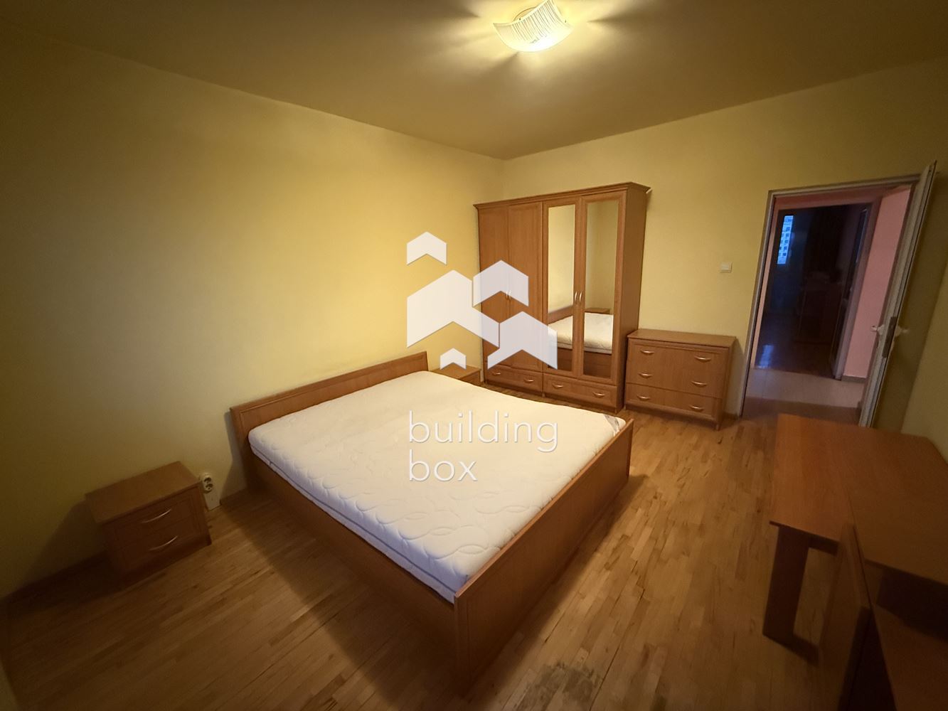 тристаен в Дианабад - 0