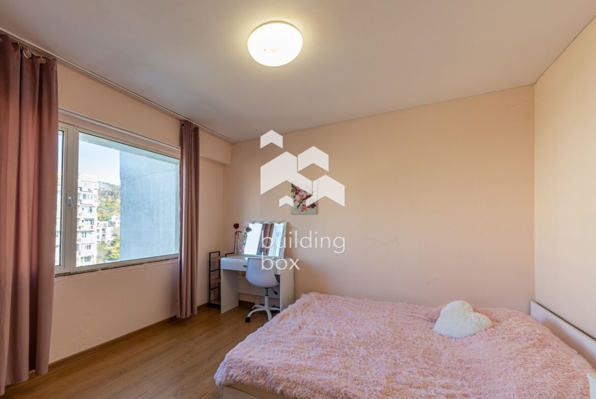 Двустаен панелен апартамент - 0