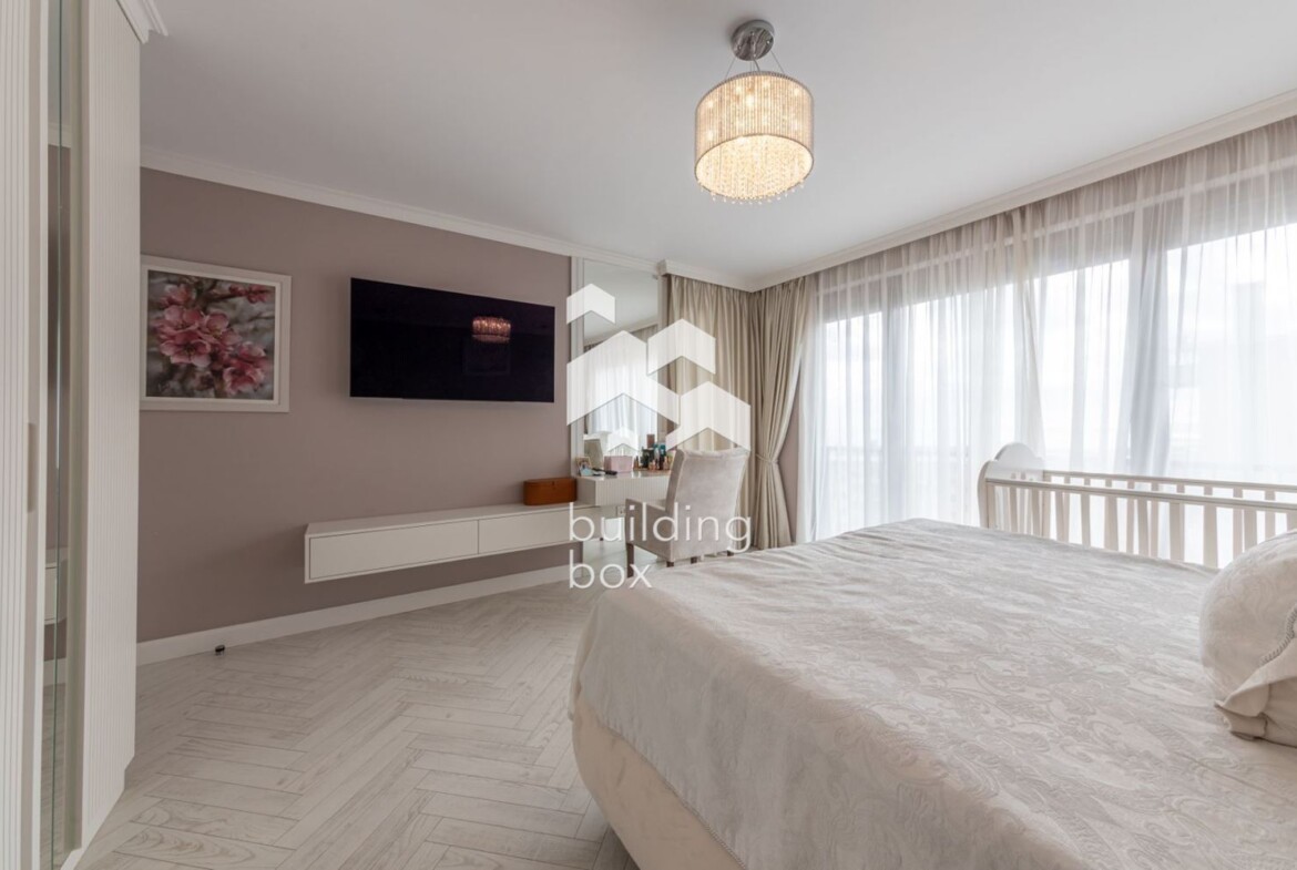 Лукс, простор и море – апартамент в бутикова сграда до к.к. Св. Св. Константин и Елена - 0