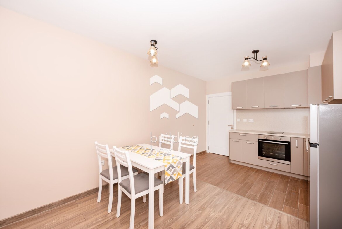 Обзаведен двустаен апартамент до Пловдивския панаир - 0