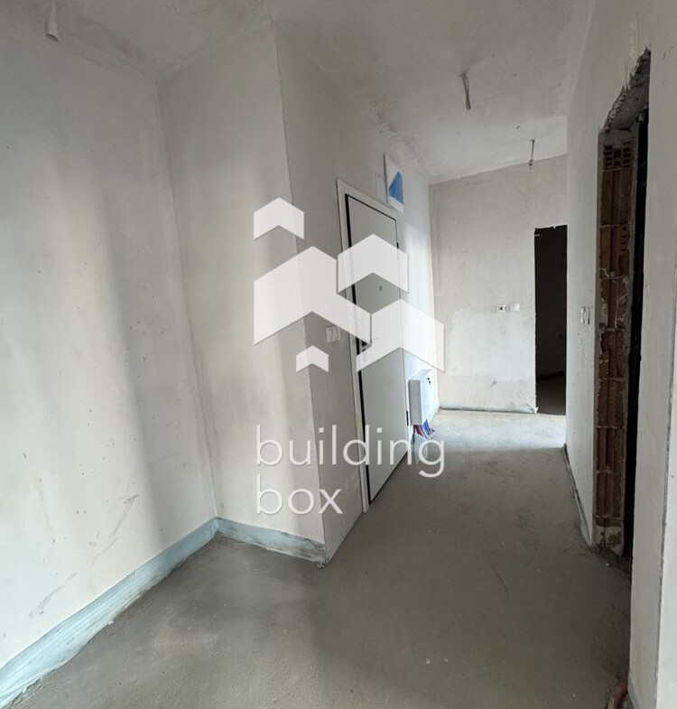 Тристаен апартамент с АКТ 16 - кв. "Тракия" - 0