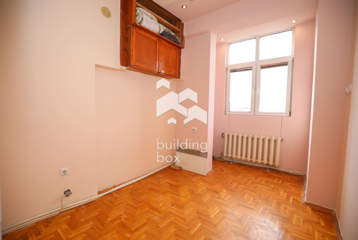 Тристаен апартамент - Център - 0