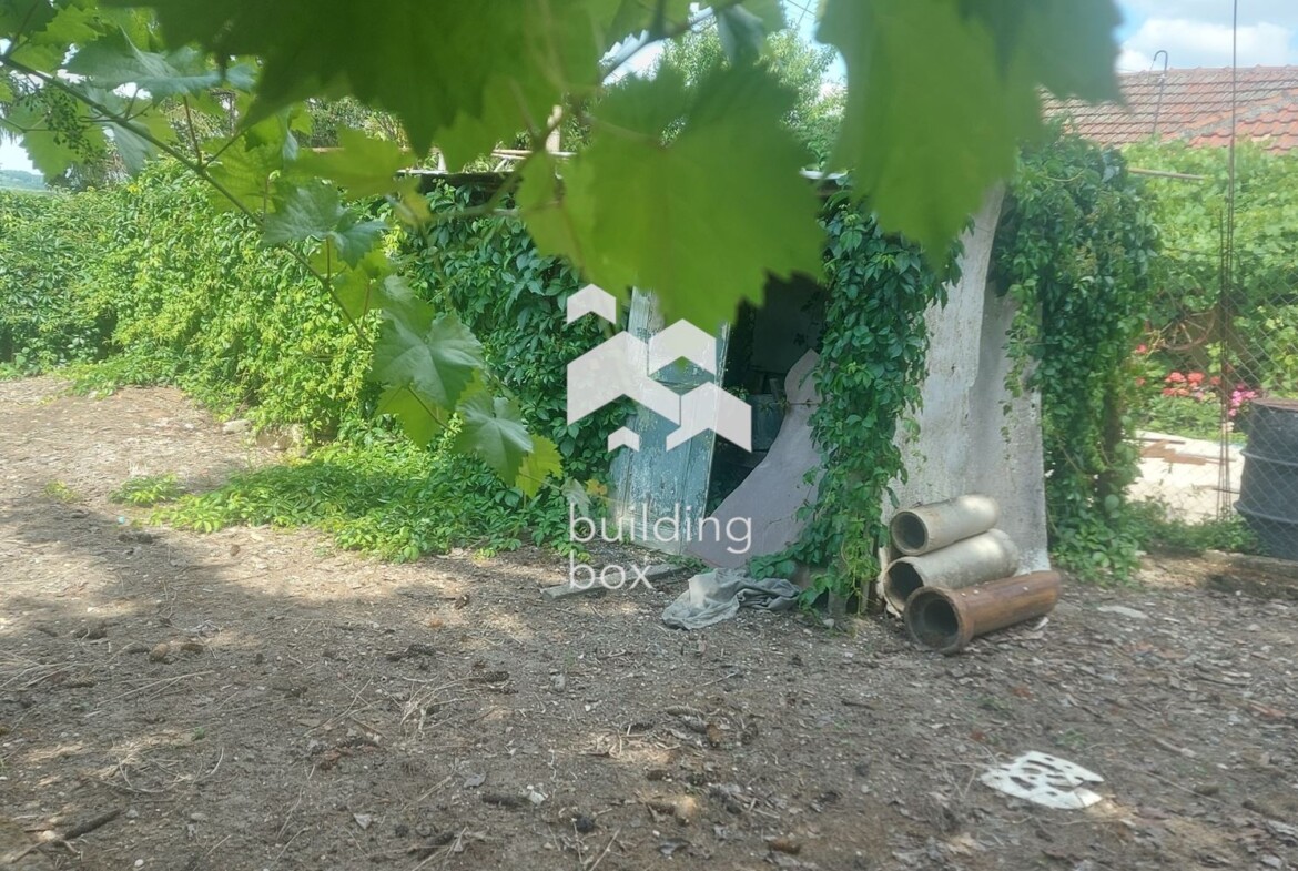 къща в сърцето на с. Айдемир, Силистра - 0