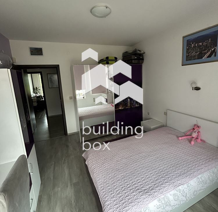 Тристаен обзаведен апартамент на ул. "Рая" - 0