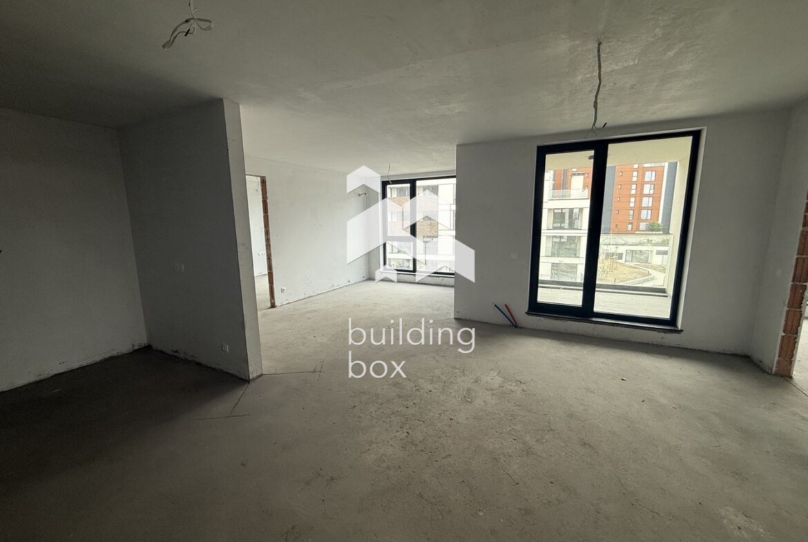 Четиристаен апартамент в ж.к. Кръстова Вада - 0