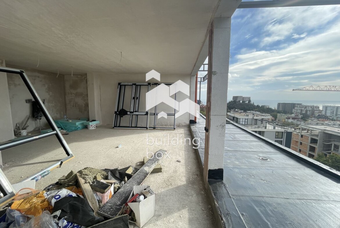 Четиристаен апартамент в бутикова сграда пред Акт 15 - 0