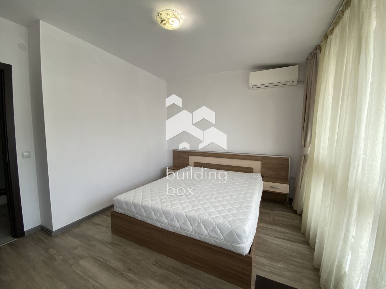 Тристаен обазаведен под наем срещу МУ Пловдив. - 0