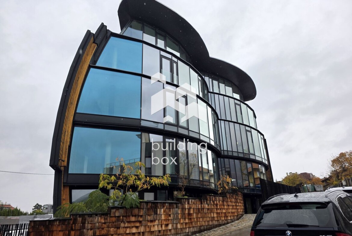 Елегантен тристаен апартамент с панорамна гледка в кв. Бояна, м-т Гърдова глава - 0