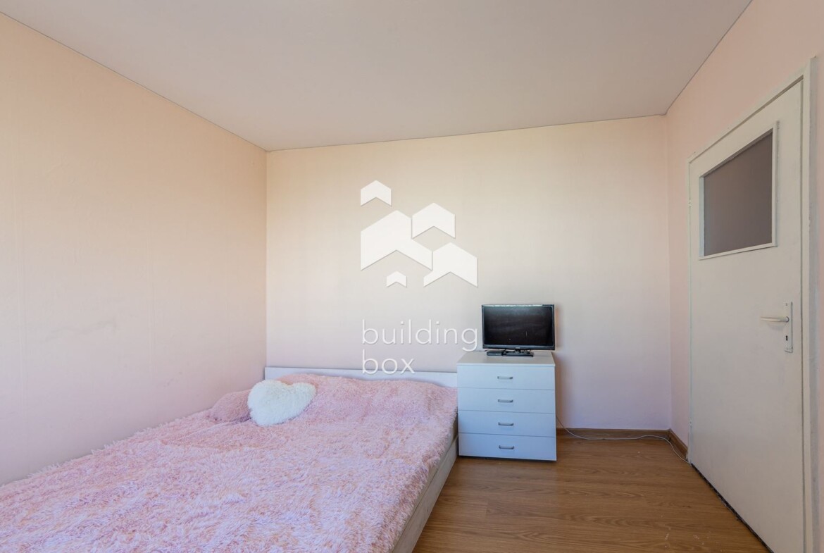 Двустаен панелен апартамент - 0