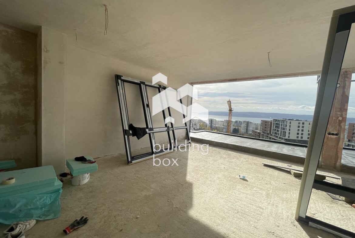 Четиристаен апартамент в бутикова сграда пред Акт 15 - 0